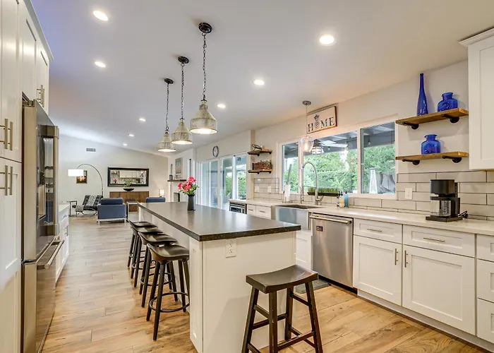 Close To Hiking! Snowbird Haven W/ Pool In * Phoenix
