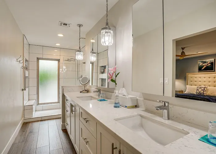 Close To Hiking! Snowbird Haven W/ Pool In Phoenix